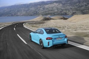 bmw-m2-g87-with-m-xdrive-2027-856623-2.jpg
