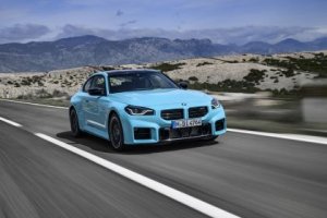 bmw-m2-g87-with-m-xdrive-2027-856615-2.jpg