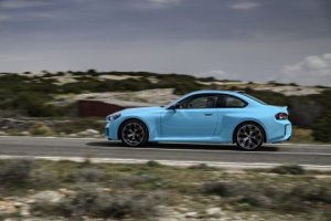 bmw-m2-g87-with-m-xdrive-2027-856625-2.jpg